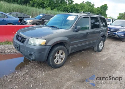 2006 Ford Escape Xlt/Xlt Sport from USA, damaged, VIN 1FMCU93106KA37648